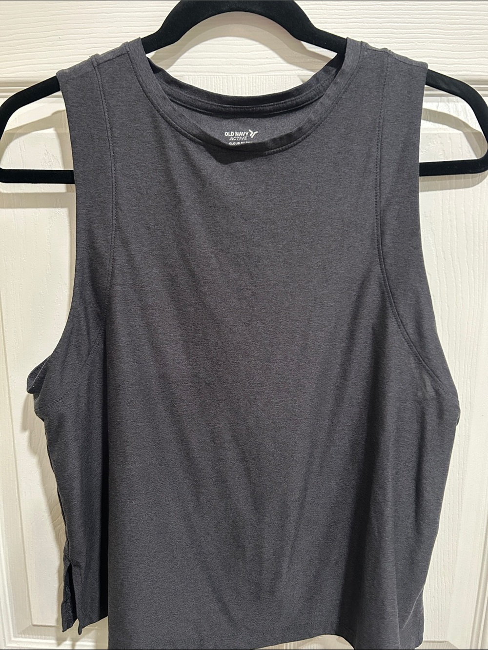 Old Navy Gray Sleeveless Muscle Tank